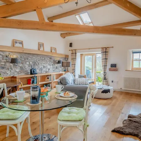 1 Bed In Oc-t41418 Shap